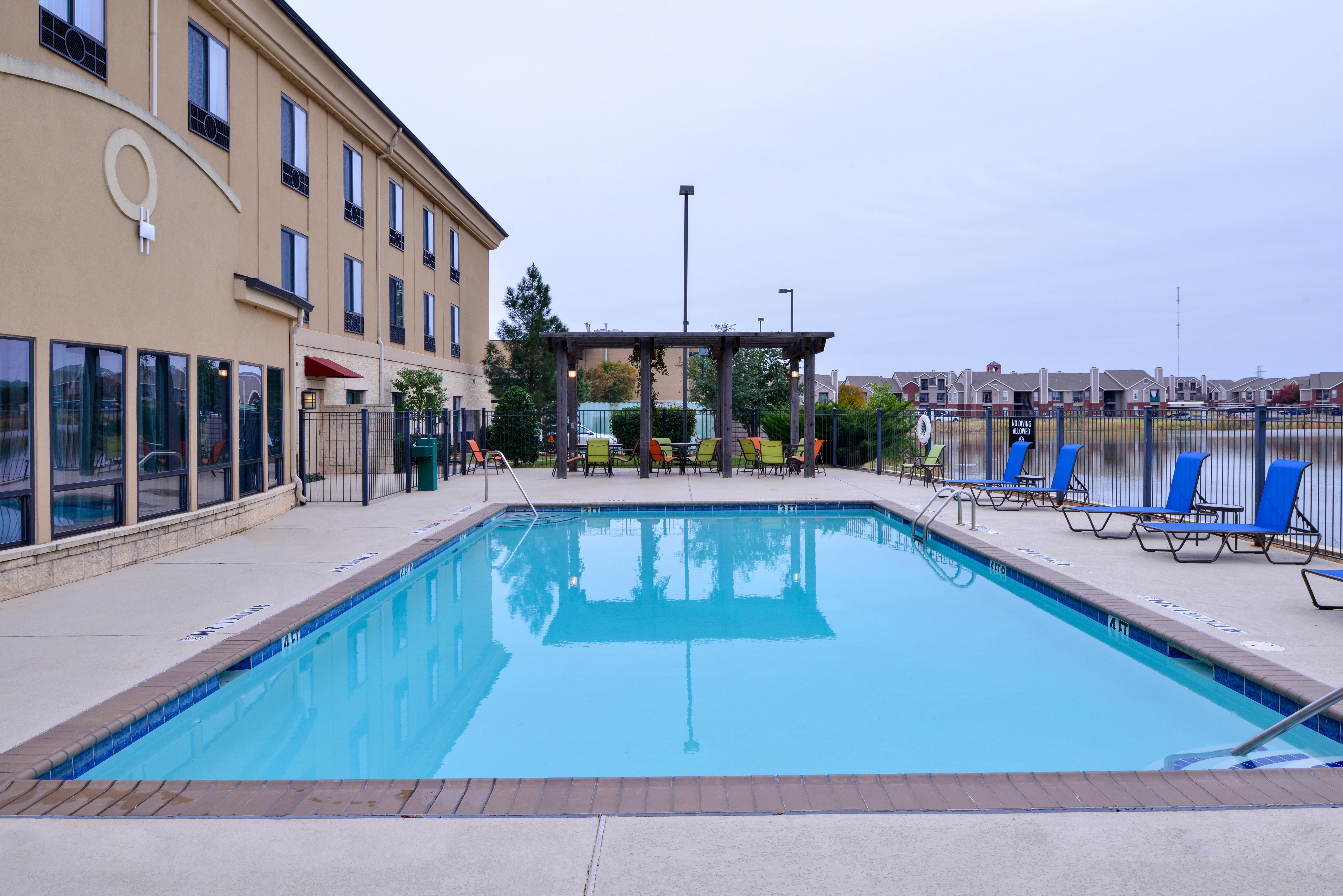Express & By Ihg 2* Wichita Falls